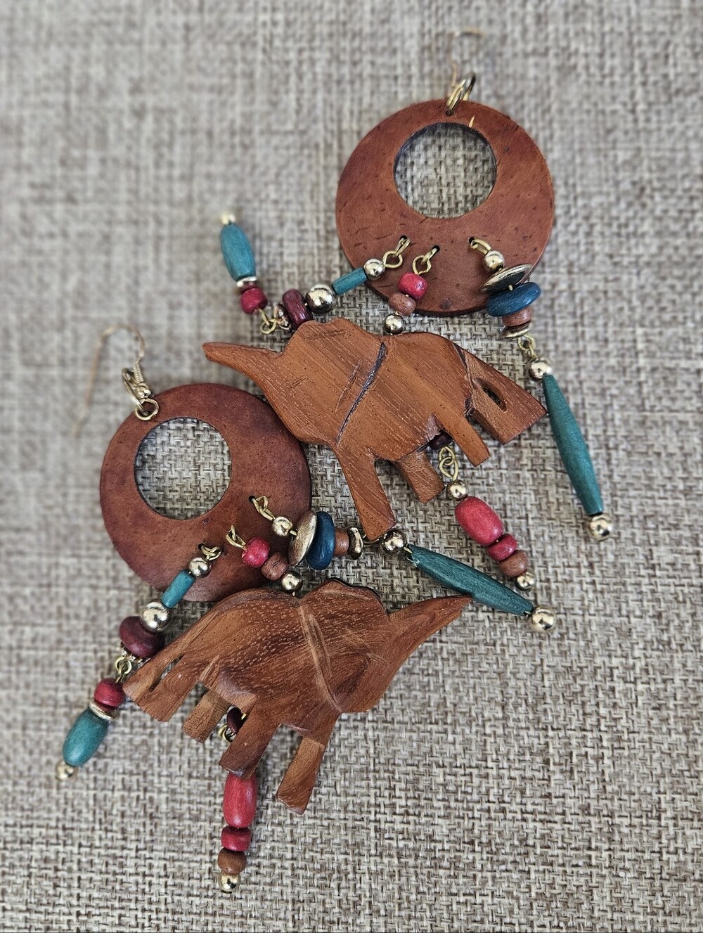 VTG 1980's Handmade Wood Carved Elephant Dangle Bead Earrings Pierced